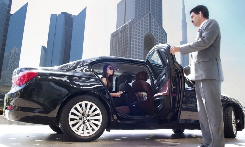 Benefits of Renting a Luxury Car for Corporate Events | House of Luxury Car Rental