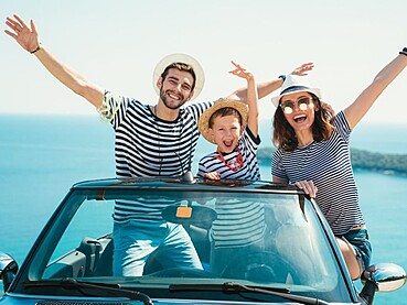 A Comprehensive Guide to Pick an Ideal Rental Car for Family Getaway