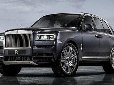 What Makes Rolls Royce Cullinan Car Rental Stand Out in the SUV Market?