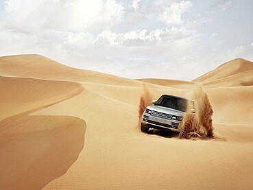 Why Range Rover Is the Best Vehicle for Driving in the Desert